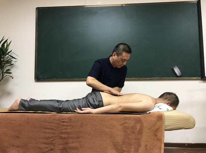 何為康復(fù)理療？重慶六合學(xué)校為你解答