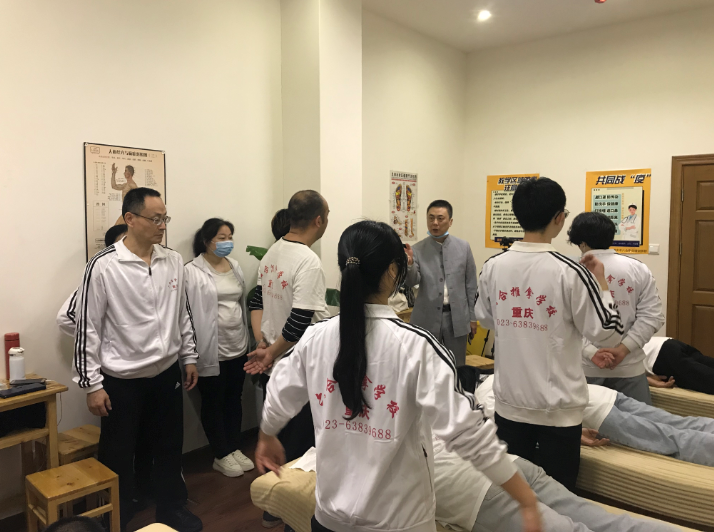 什么樣的中醫推拿培訓學校比較靠譜？