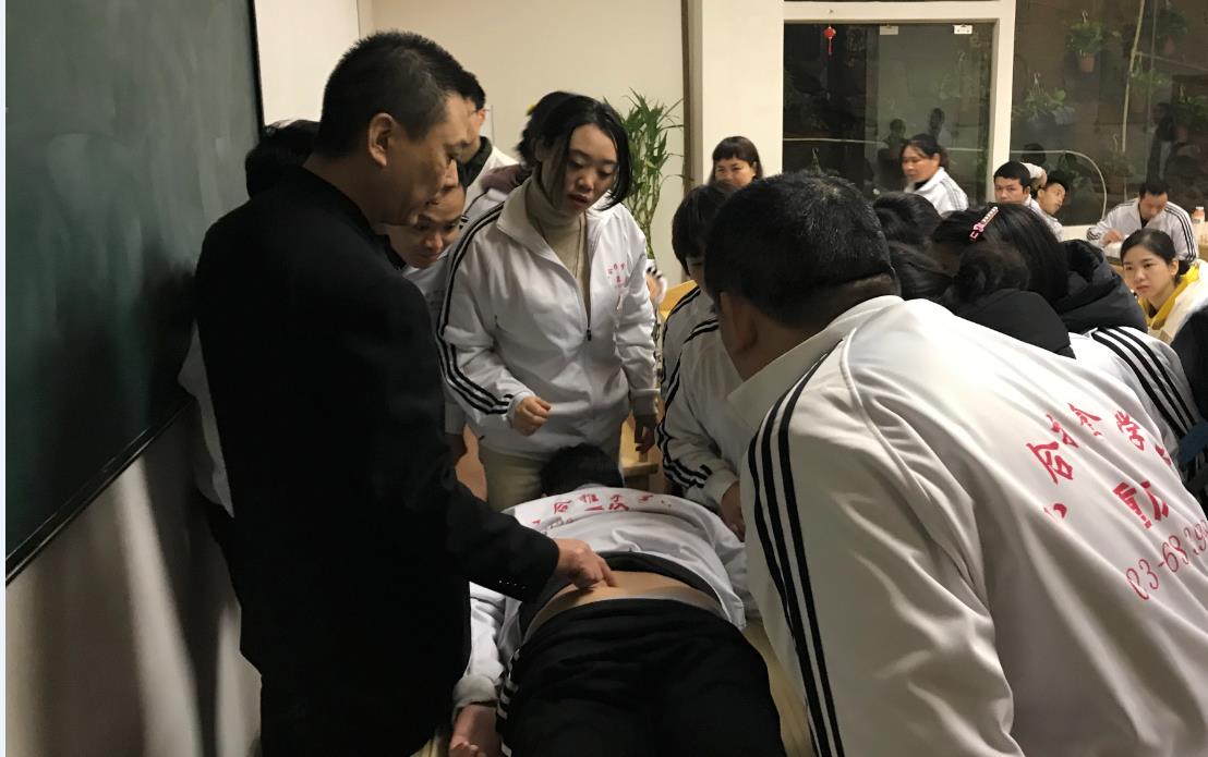 推拿可以調理坐骨神經痛嗎？如何操作？