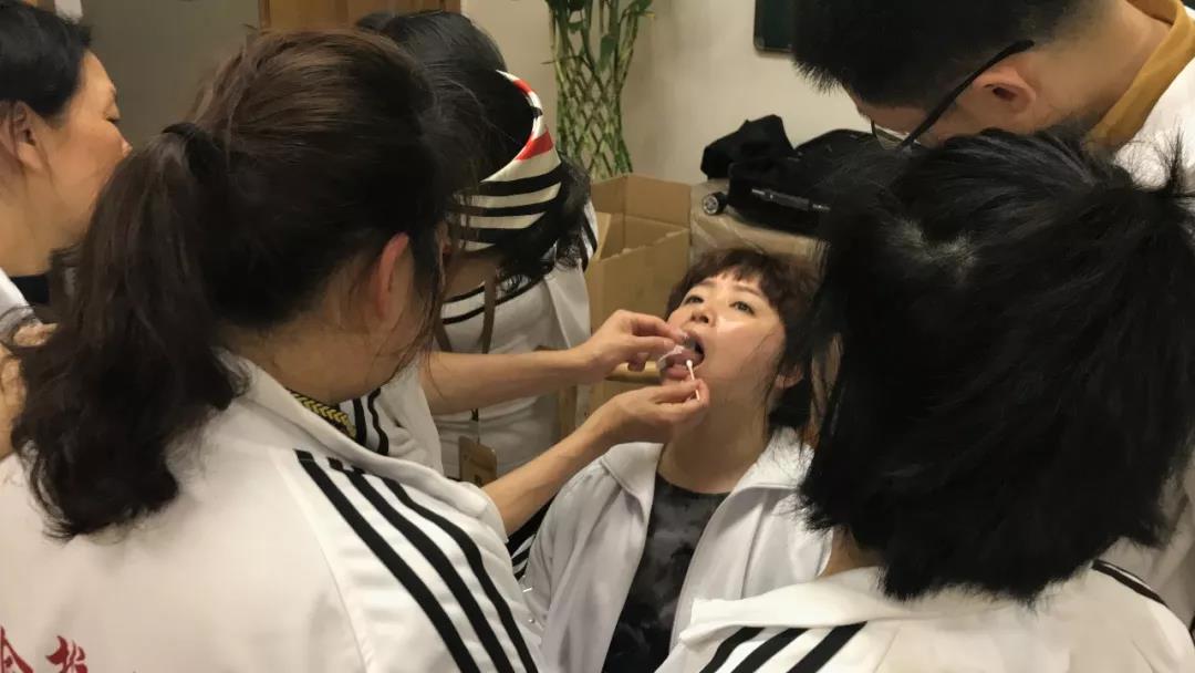 為什么推薦到重慶六合學(xué)校學(xué)習(xí)舌下取栓？