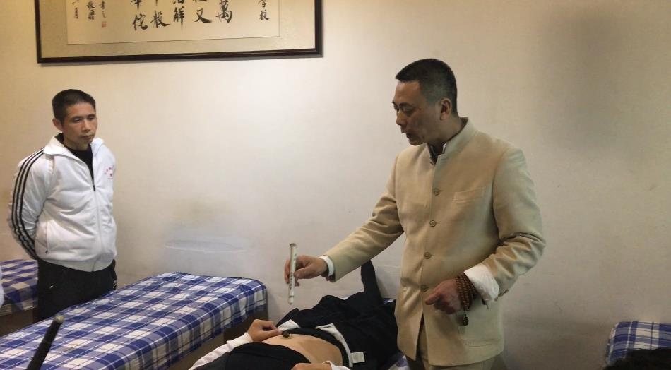 中醫針灸推拿培訓學校為你分享專業艾灸基礎知識