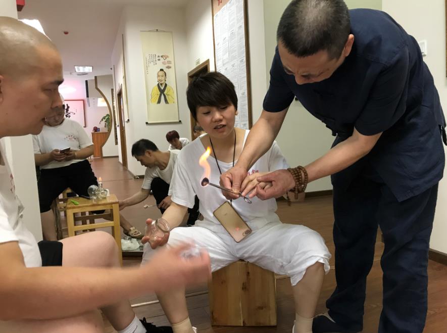 艾灸、拔罐和刮痧哪種臨床用更有效?