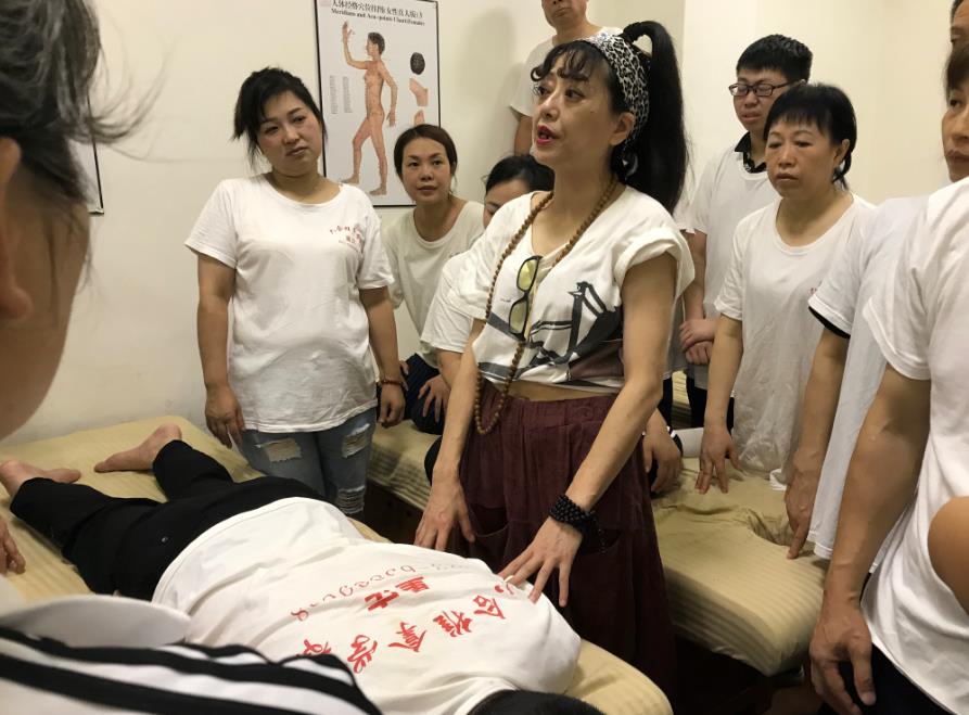 如何用中醫推拿預防腰椎病？