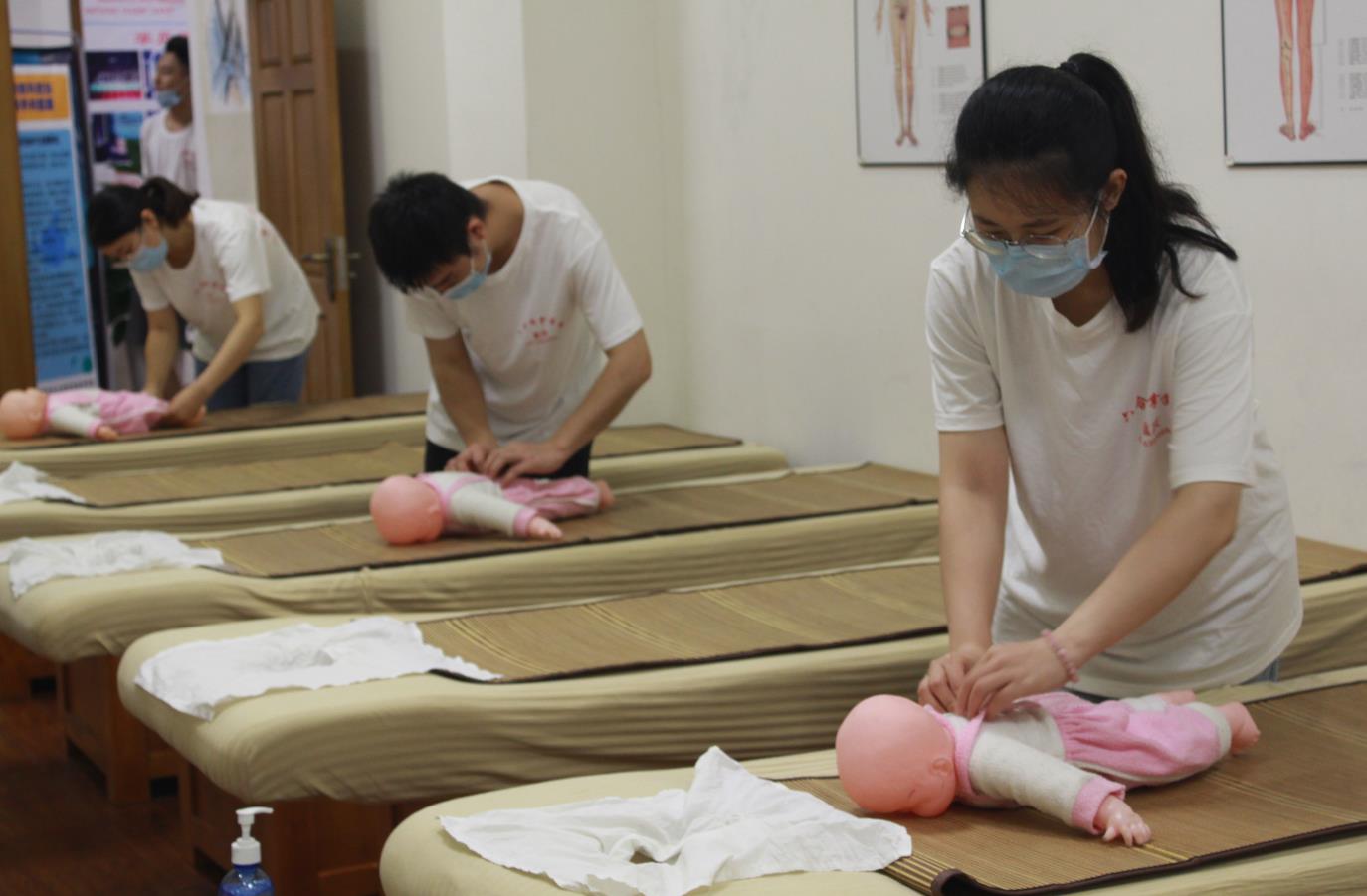 小兒腹瀉怎么辦？小兒推拿對腹瀉有用嗎？