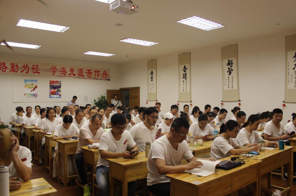 中醫(yī)推拿按摩4個(gè)穴位緩解四肢冰涼