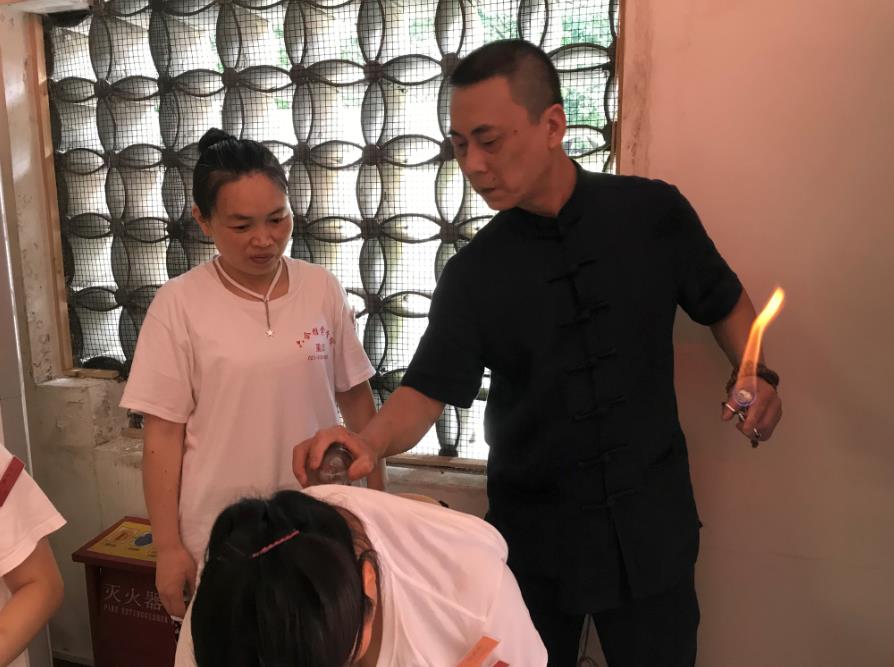 感冒了可以用拔火罐來治療？