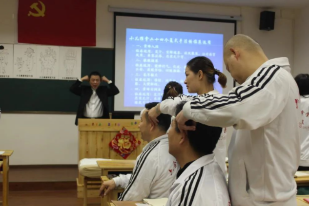 春季小兒推拿助發(fā)育，把握助長(zhǎng)好時(shí)機(jī)！