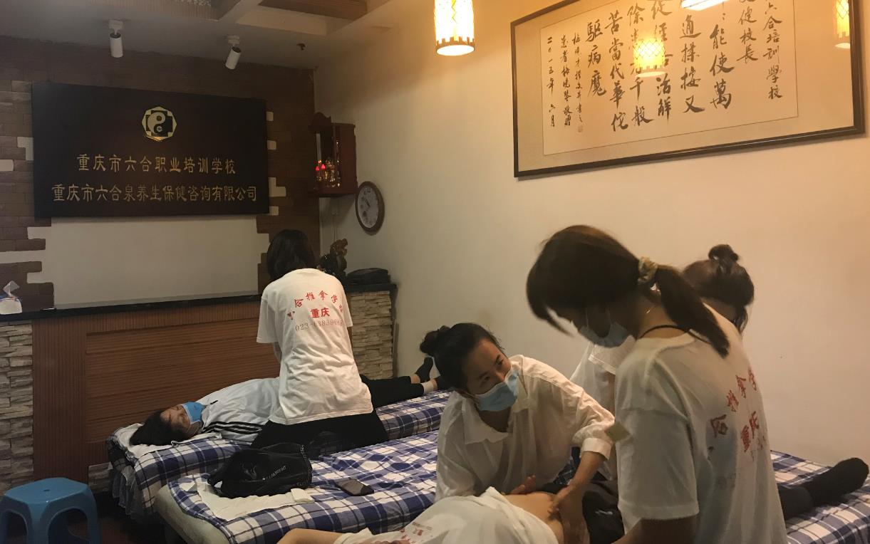 腰肌勞損有哪些癥狀？要怎么改善？
