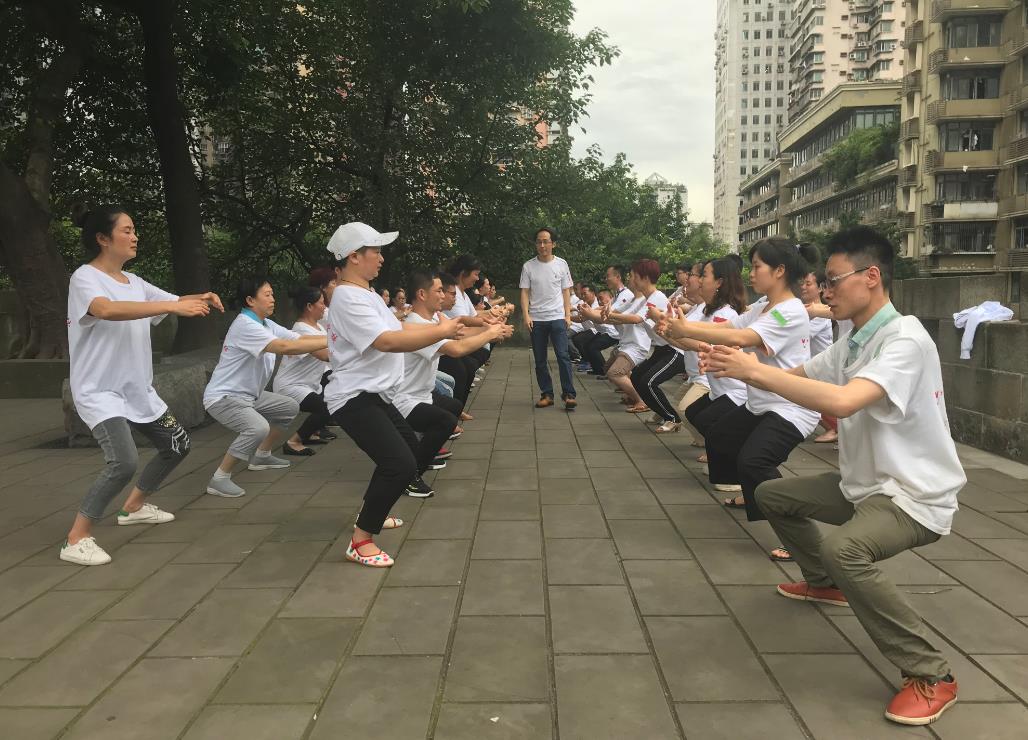 竟然還有比熬夜更傷肝的行為！你可能每天都在做