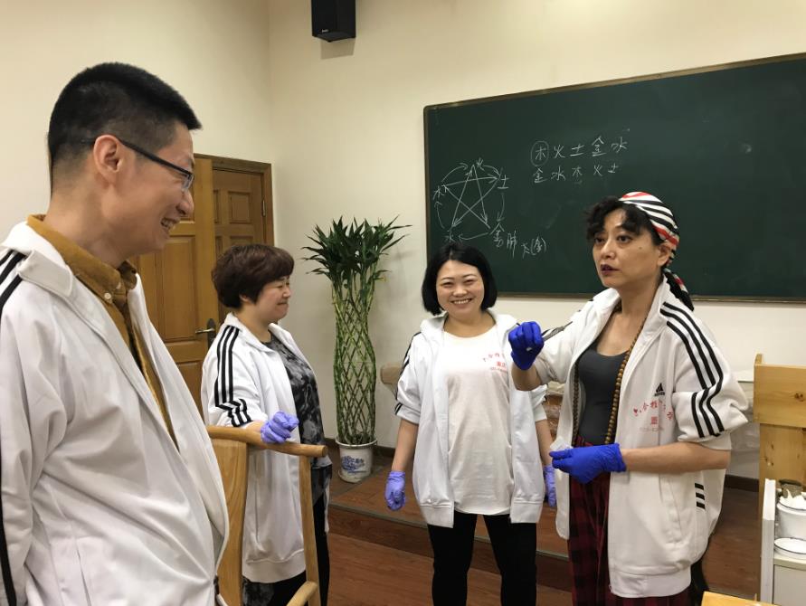來了解一下刺血療法的幾大功效