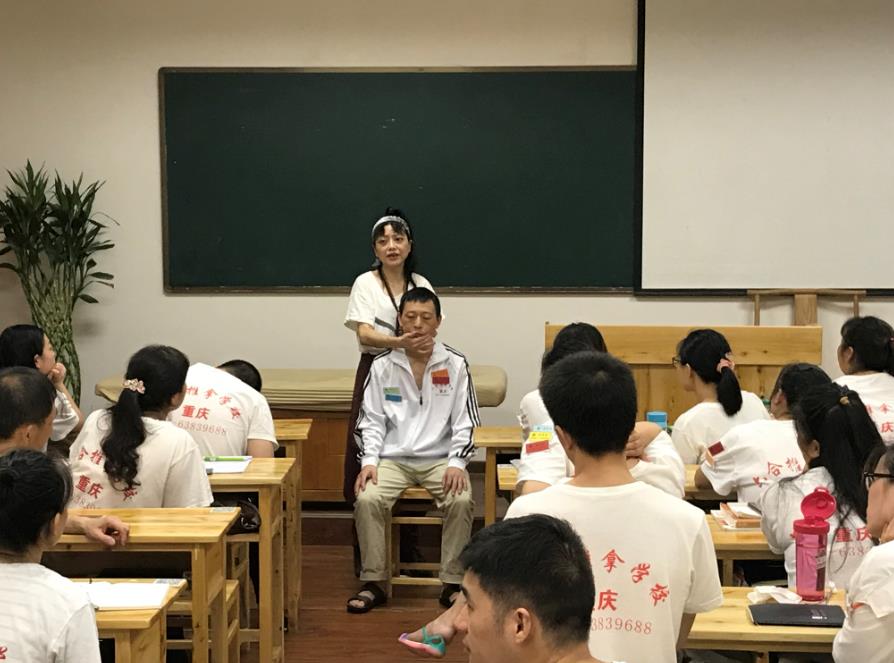 初夏容易犯困嗎？按摩這三個“醒腦穴”提神醒腦