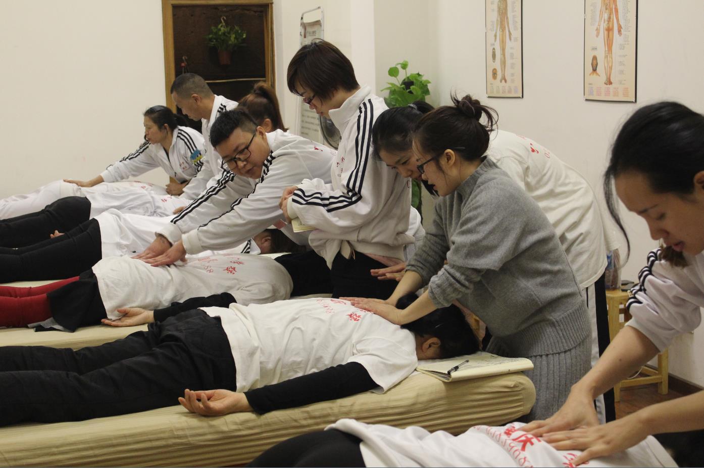 養生須養背 經常按摩后背有這些好處