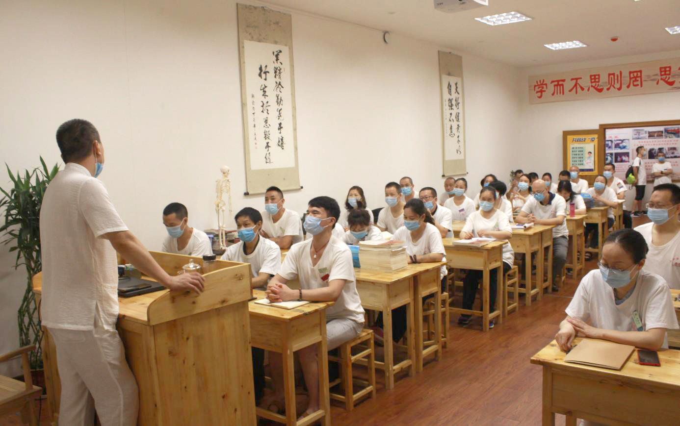 就業(yè)前景這么好！哪些人適合學(xué)習(xí)康復(fù)調(diào)理？